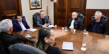 Voucher Escolar no Paraná projeto de lei prevê vale para compra de material escolar no comércio local